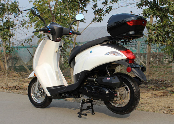 অনুভূমিক টাইপ 50cc হাই পাওয়ার স্কুটার 2.5L তেল খরচ 4 স্ট্রোক