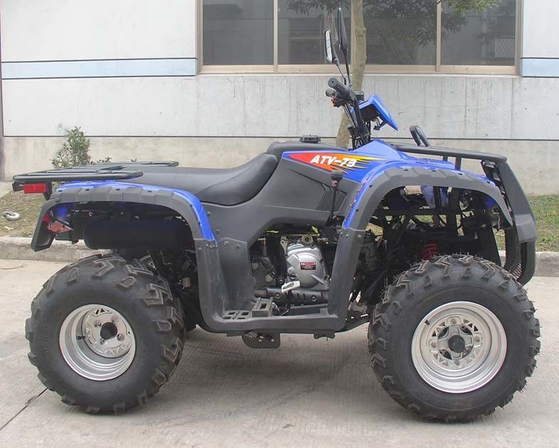 সম্পূর্ণ স্বয়ংক্রিয় বিপরীত 300cc দুই সিটার চার চাকা 2 * 4 জল কুল্ড শ্যাফ ড্রাইভ