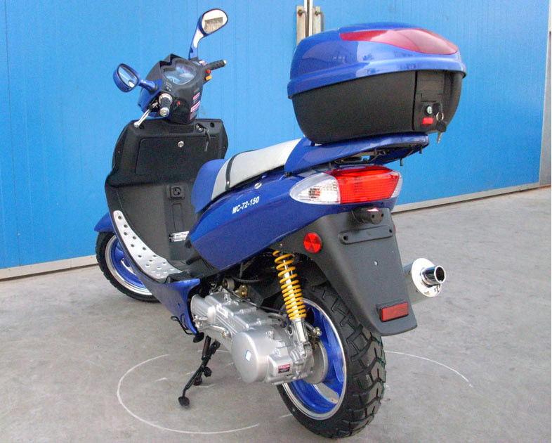 150cc অ্যাডাল্ট মোটর স্কুটার সিভিটি জোরপূর্বক এয়ার কুলযুক্ত ইঞ্জিন গ্যাস রিলিজ স্যুইচ দিয়ে
